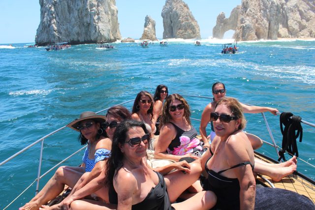 La bahía en buena compañía