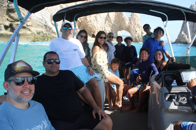 Un día en familia frente al Arco